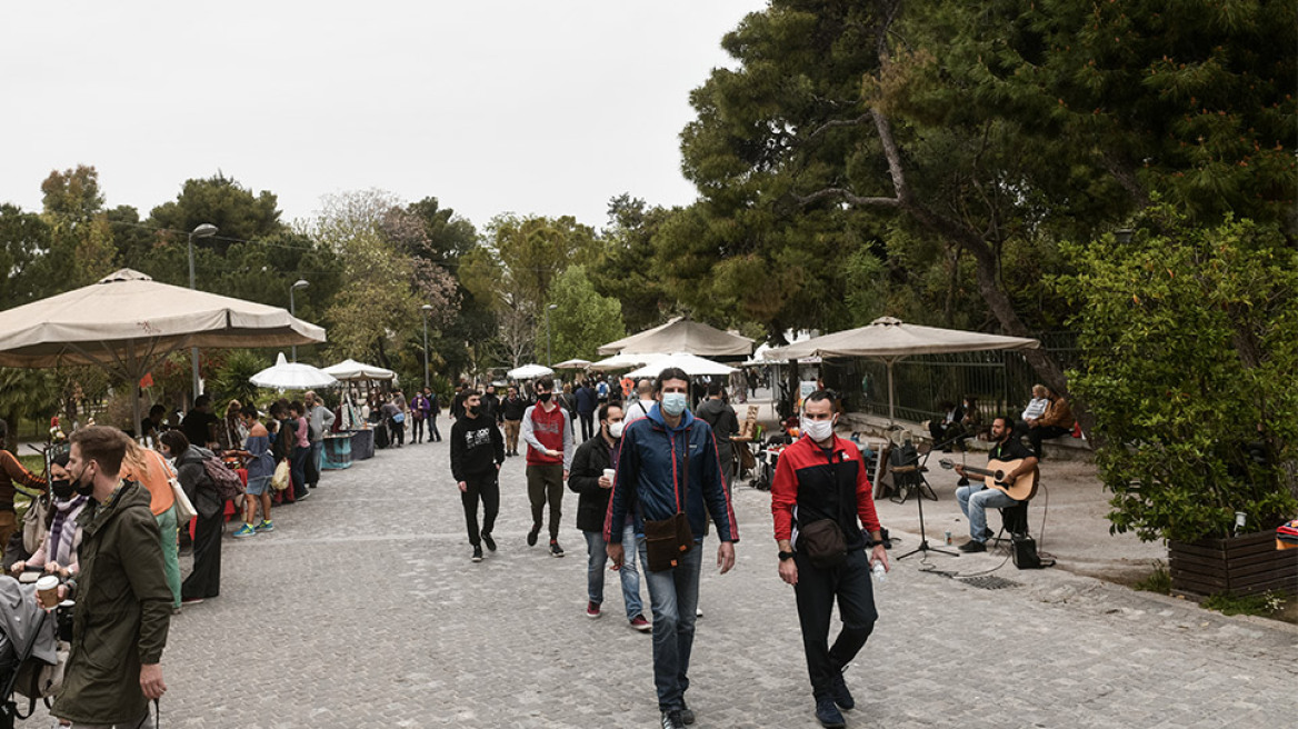 Τα επόμενα βήματα χαλάρωσης των μέτρων: Τι θα ισχύσει με την απαγόρευση κυκλοφορίας και τα SMS