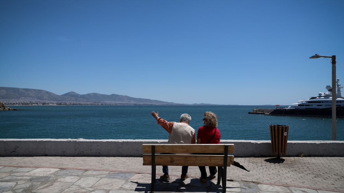 Καιρός: Αίθριος με ψύχρα το πρωί 