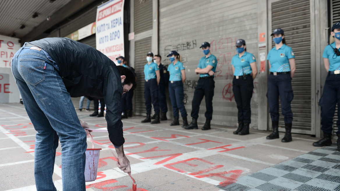 Στο υπουργείο Εργασίας το ΠΑΜΕ - Κλειστή η Σταδίου 