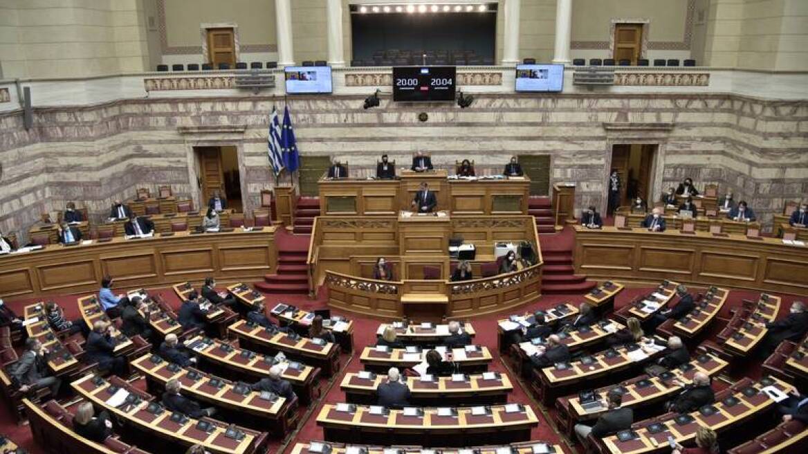 Δέκα τροπολογίες στο νομοσχέδιο της συνεπιμέλειας από τις  Μαριέττα Γιαννάκου και Όλγα Κεφαλογιάννη