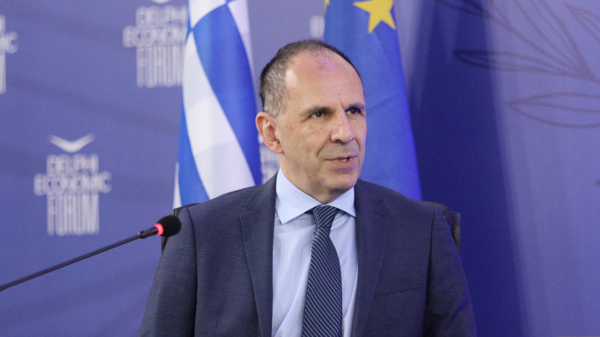 Γεραπετρίτης: Πότε θα ανοίξει η συζήτηση για υποχρεωτικούς εμβολιασμούς