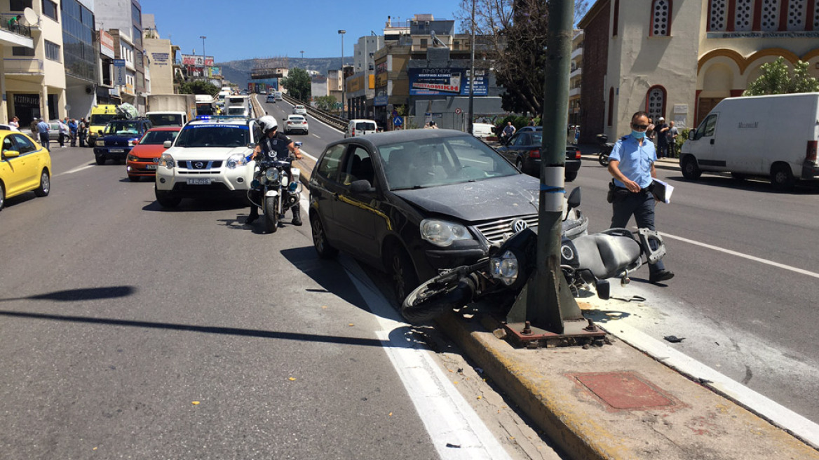 Κίνηση: Τροχαίο με τραυματίες στη λεωφόρο Αθηνών - Πού έχει μποτιλιάρισμα στην Αθήνα - Η κίνηση στα διόδια Ελευσίνας