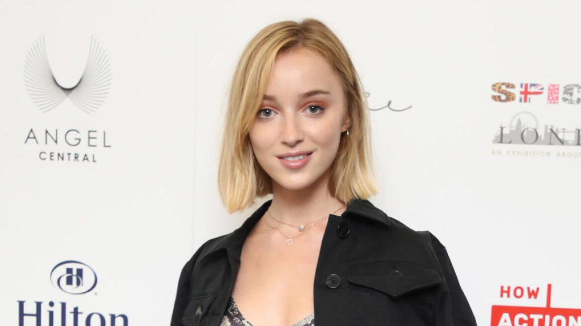 Η Phoebe Dynevor μιλάει για το πώς αντιμετώπισε τις ερωτικές σκηνές στο Bridgerton