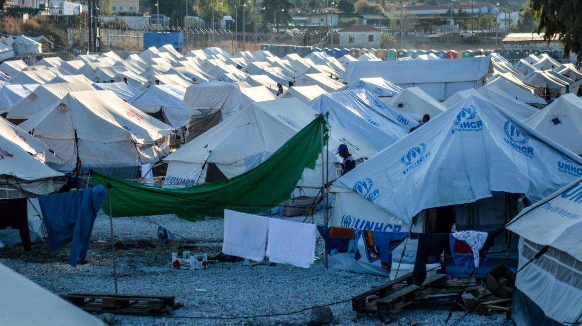 Υπουργείο Μετανάστευσης: Χορηγήθηκε η άδεια κατασκευής για τη νέα κλειστή δομή μεταναστών στη Βάστρια Λέσβου 