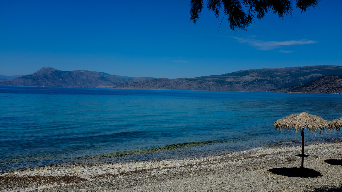 Καιρός: Ηλιοφάνεια και ζέστη - Ισχυρές καταιγίδες το βράδυ στην κεντρική Μακεδονία 