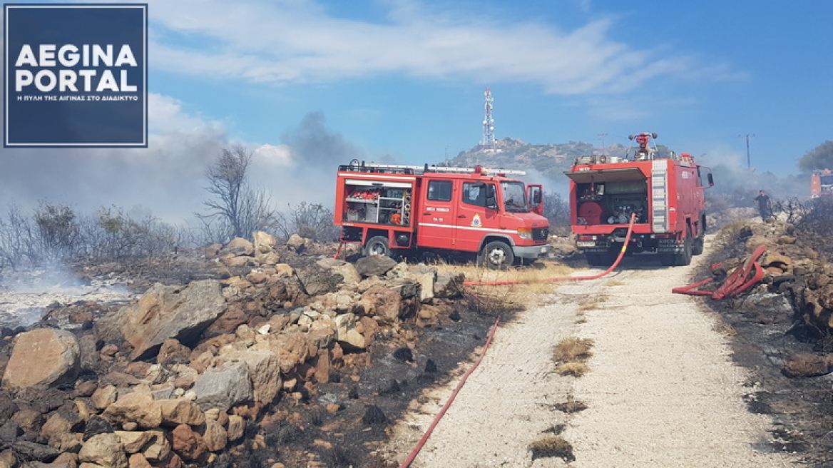 Υπό έλεγχο η φωτιά στον οικισμό Βροχεία της Αίγινας