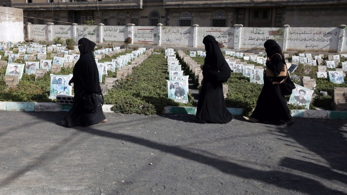 Υεμένη: Τουλάχιστον 14 νεκροί από βομβαρδισμό πρατηρίου καυσίμων