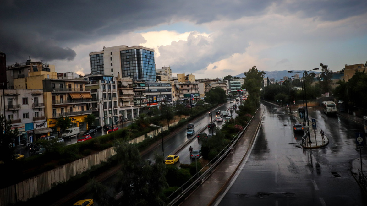 Κακοκαιρία: Καταιγίδες όλο το Σαββατοκύριακο – Ποιες περιοχές επηρεάζει