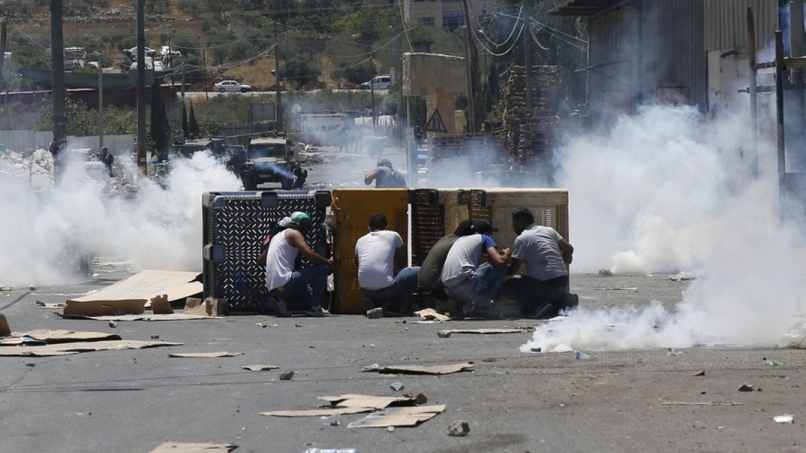 Ισραήλ: Σοβαρά επεισόδια στην Πλατεία των Τεμενών - Δέκα συλλήψεις και εννέα τραυματίες (φωτογραφίες)