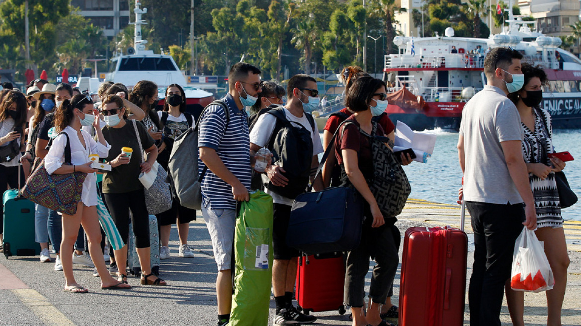 Τριήμερο Αγίου Πνεύματος: Αυξημένη κίνηση στις εξόδους Αθήνας και Θεσσαλονίκης