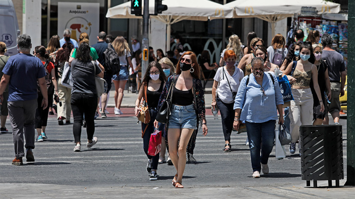 Πελώνη: Είμαστε κοντά στο να βγάλουμε τις μάσκες στους εξωτερικούς χώρους