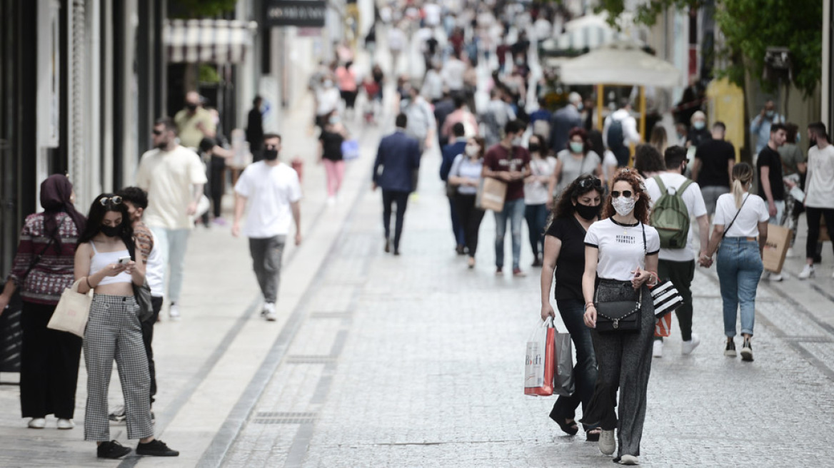 Χαλάρωση μέτρων: Καταργείται άμεσα η μάσκα στους εξωτερικούς χώρους - Ανακοινώσεις στις 18:00 από τον Χαρδαλιά