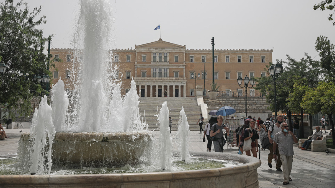 Καιρός: Σε επίπεδα Αυγούστου η θερμοκρασία τη Δευτέρα - Πού ξεπέρασε τους 39 βαθμούς