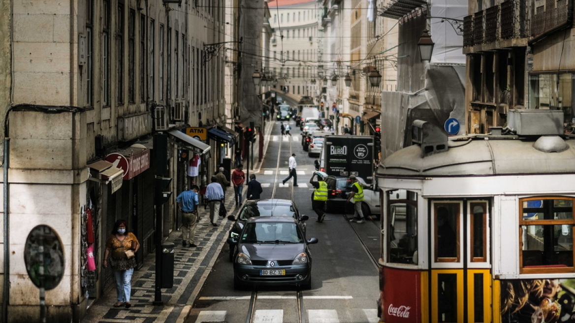 Μετάλλαξη Δέλτα: Η Πορτογαλία επιβάλλει καραντίνα 14 ημερών σε Βρετανούς που δεν έχουν εμβολιαστεί