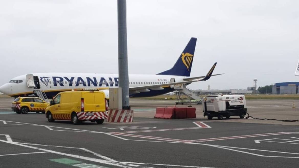 Βέλγιο: Ακυρώνονται 152 πτήσεις της Ryanair στο Σαρλερουά λόγω απεργίας των πληρωμάτων καμπίνας