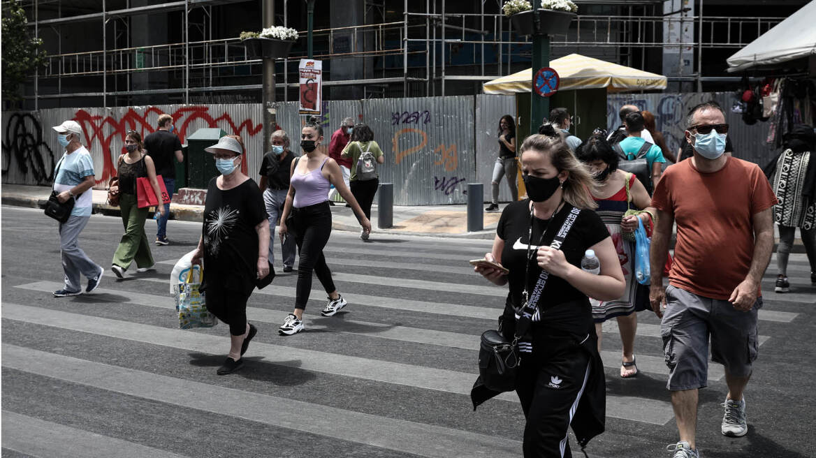 Πελώνη: Ανοικτό να επανέλθουν οι μάσκες - Δεν μπορεί μια μερίδα δύσπιστων να κρατάει πίσω την υπόλοιπη κοινωνία και οικονομία