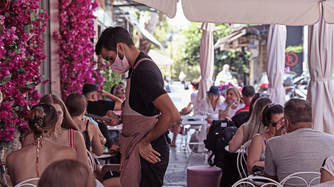 Κορωνοϊός: Σημαντική επιδείνωση λόγω μετάλλαξης «Δέλτα» - Τα μέτρα που θα εισηγηθεί η  Επιτροπή