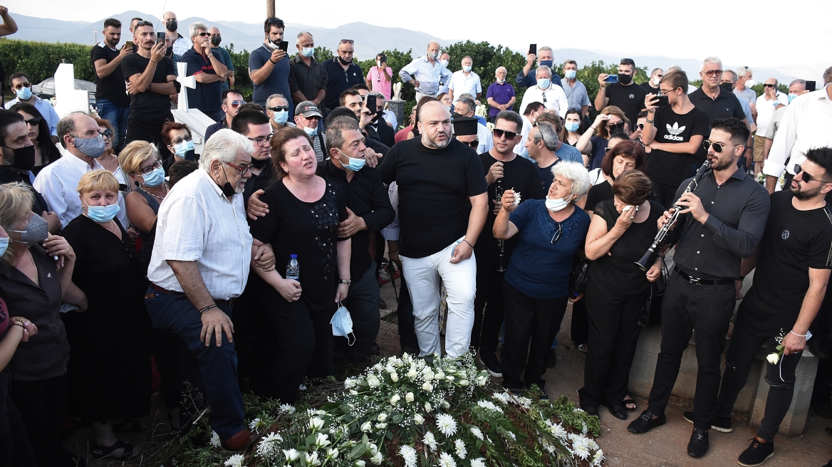 Φιλιώ Πυργάκη: Με τραγούδια και παραδοσιακά όργανα το τελευταίο αντίο της αρχόντισσας του δημοτικού τραγουδιού