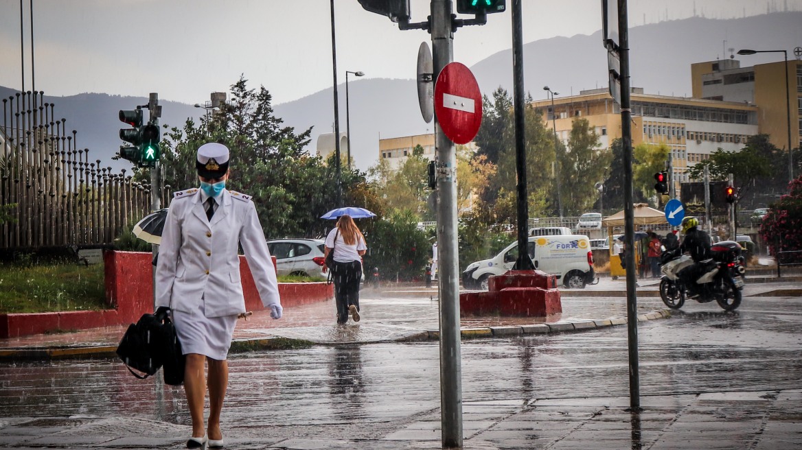 Καιρός: Στην Ελλάδα η «ψυχρή λίμνη» - Έρχονται βροχές και στην Αττική