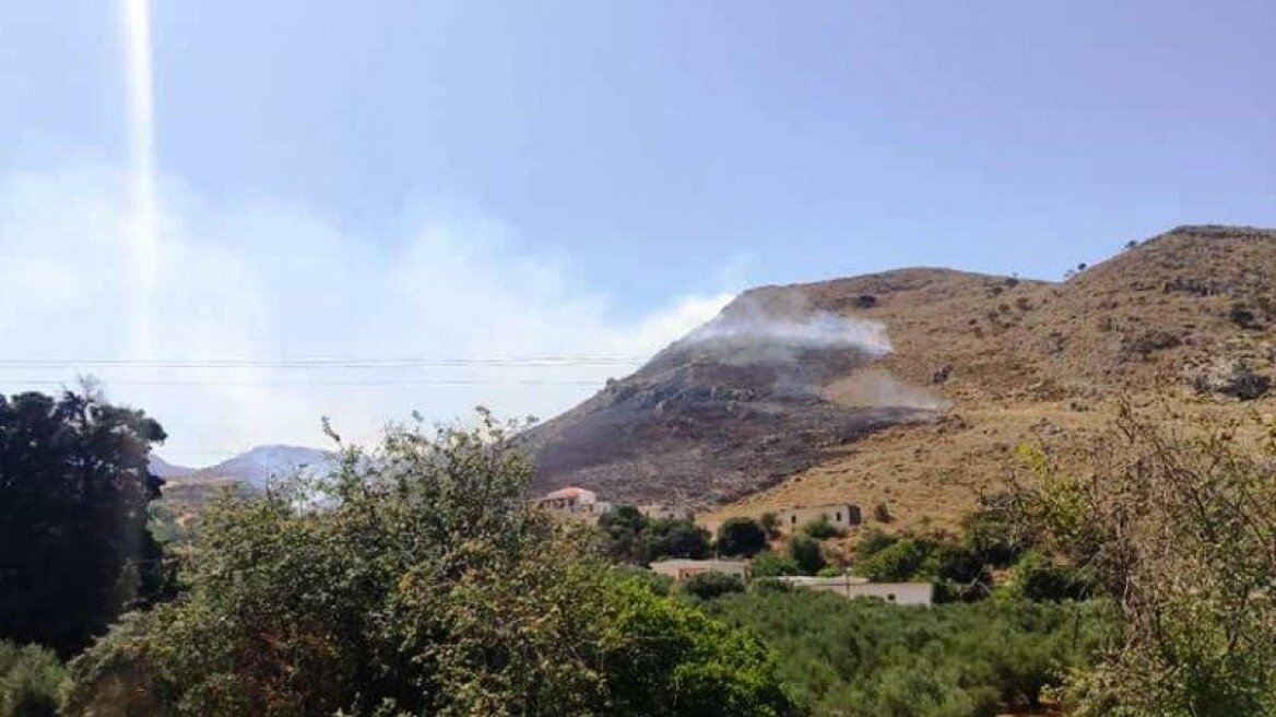 Κρήτη: Υπό έλεγχο η φωτιά στον Πλατανιά