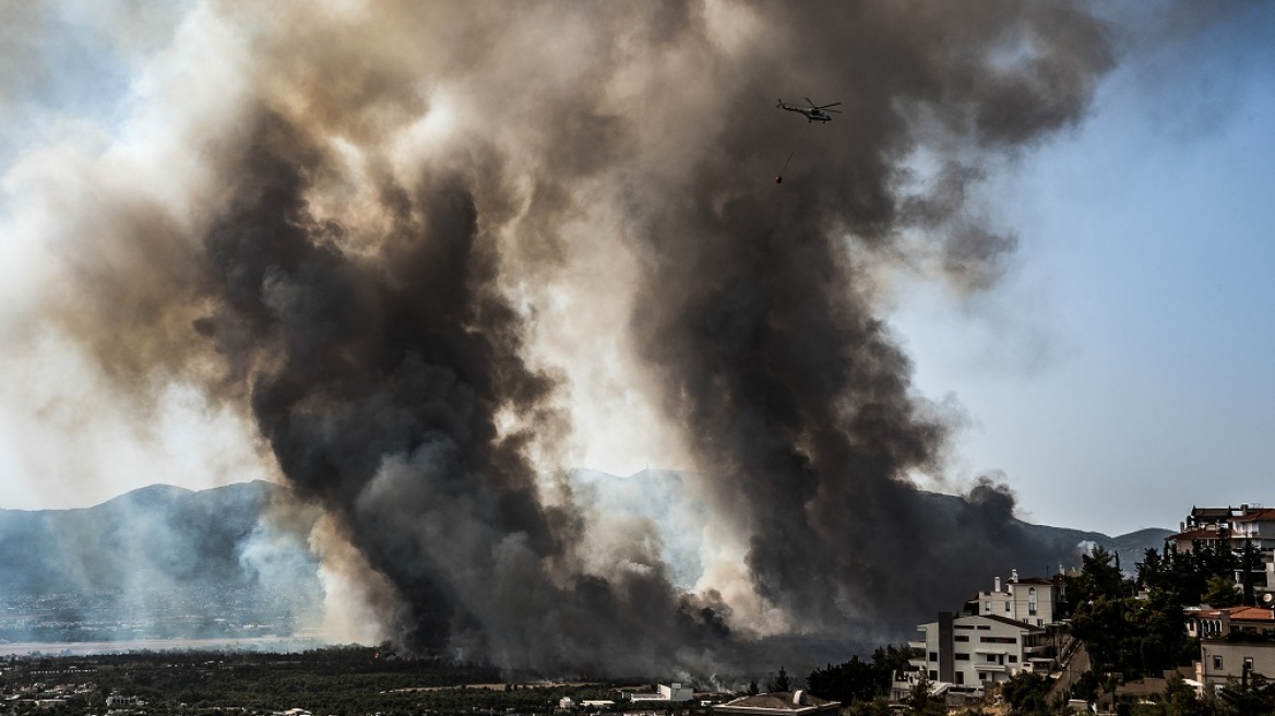 Φωτιές σε Βαρυμπόμπη και Εύβοια: Ενεργοποιήθηκε η Υπηρεσία Copernicus για την άμεση χαρτογράφηση των περιοχών