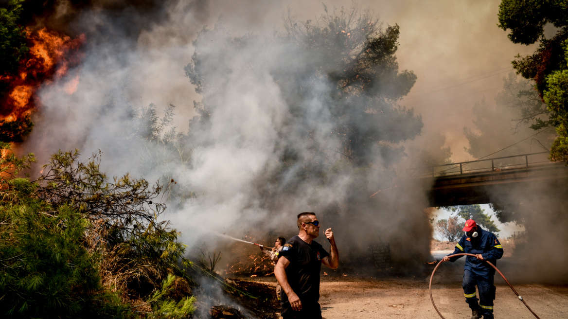 Πυρκαγιές - Υπουργείο Εσωτερικών: Άμεση χορήγηση 1,5 εκατ. ευρώ σε 17 Δήμους και 5 Περιφέρειες