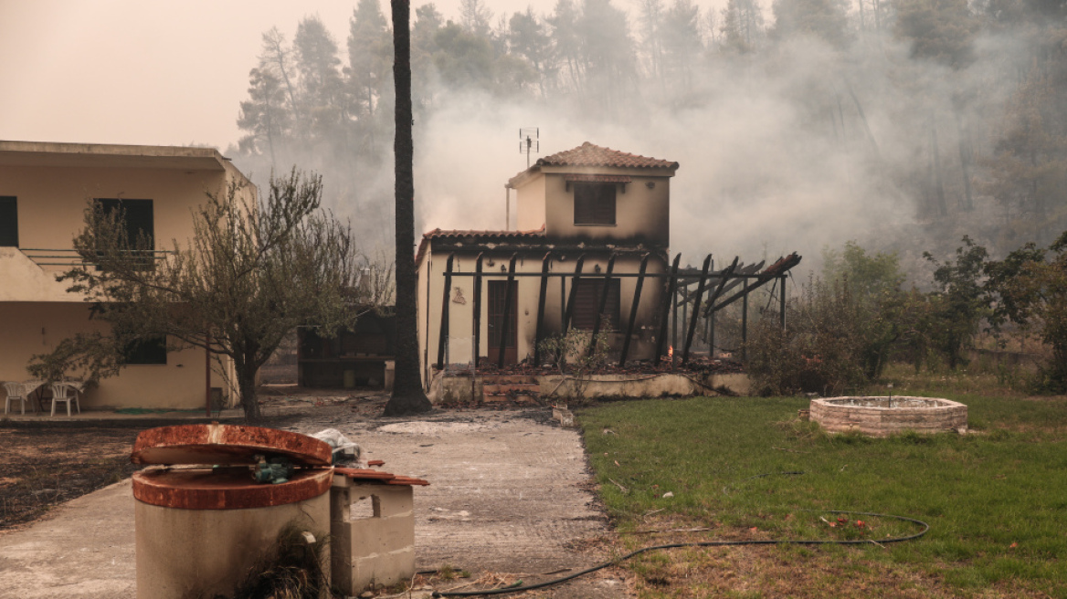 Πυρκαγιές: Τα μέτρα στήριξης του υπουργείου Παιδείας σε πληγέντες μαθητές, φοιτητές και εκπαιδευτικούς