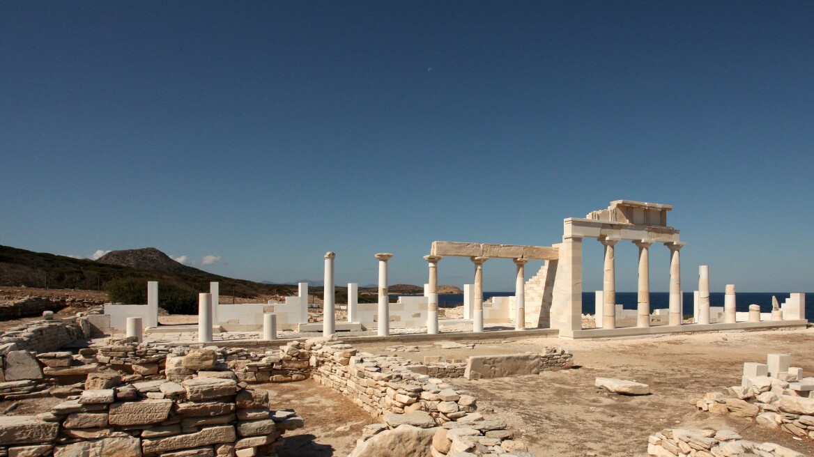 Ολοκληρώθηκαν οι ανασκαφές στο Δεσποτικό και οι εργασίες αναστήλωσης στο ναό και το εστιατόριο του Ιερού του Απόλλωνα