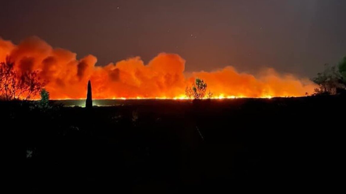 Πυρκαγιές στη νότια Γαλλία – Σε πύρινο κλοιό χωριά, ακραίες οι καιρικές συνθήκες