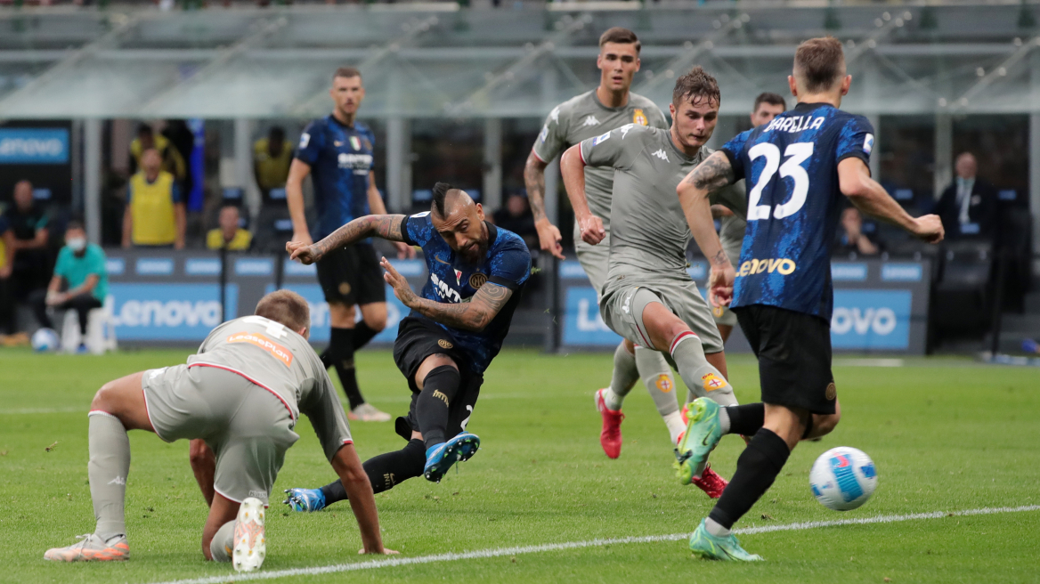 Serie A, Ίντερ-Τζένοα 4-0: Πάρτι με αύρα πρωταθλήτριας και Τσαλχάνογλου-Τζέκο - Δείτε τα γκολ