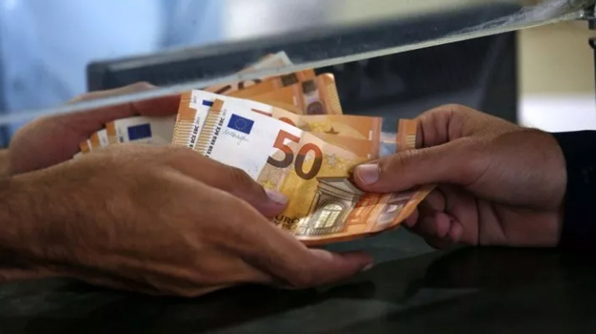 Την Τετάρτη η καταβολή των €250 στους χαμηλοσυνταξιούχους - Την Πέμπτη το έκτακτο επίδομα σε αναπήρους και υπερήλικες