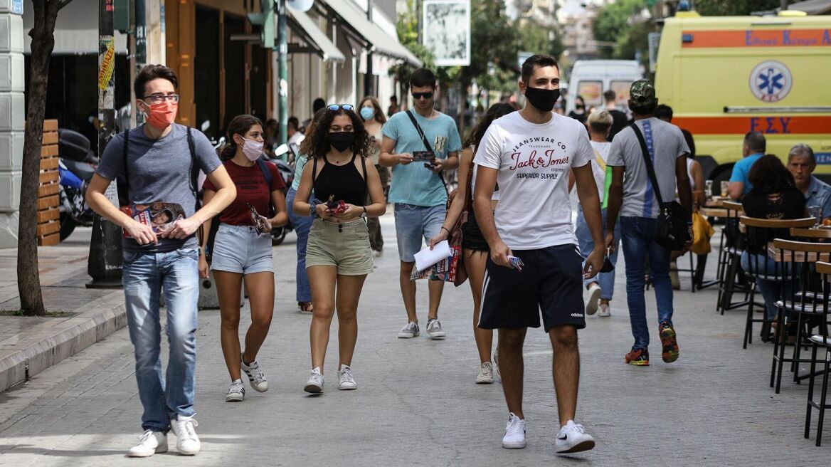 Κρούσματα κορωνοϊού - Παγώνη: «Έχουμε πρόβλημα» - Στο 68% η πληρότητα στις ΜΕΘ