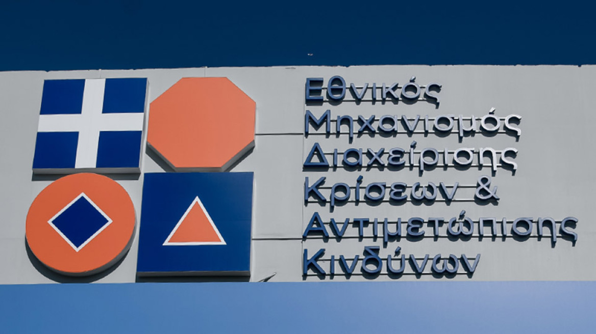 Στον «πάγο» το υπουργείο Πολιτικής Προστασίας μετά την εμπλοκή με Αποστολάκη