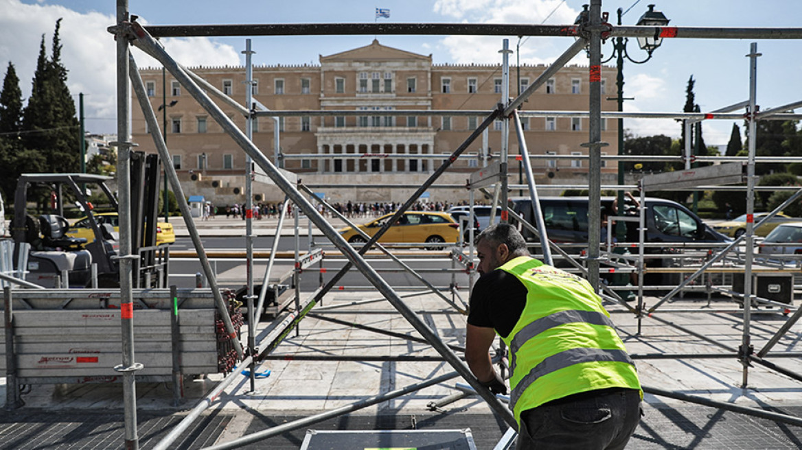 EKO Ράλι Ακρόπολις: Παγκόσμια γκάζια μπροστά στη Βουλή - Κλειστό σήμερα το κέντρο της Αθήνας