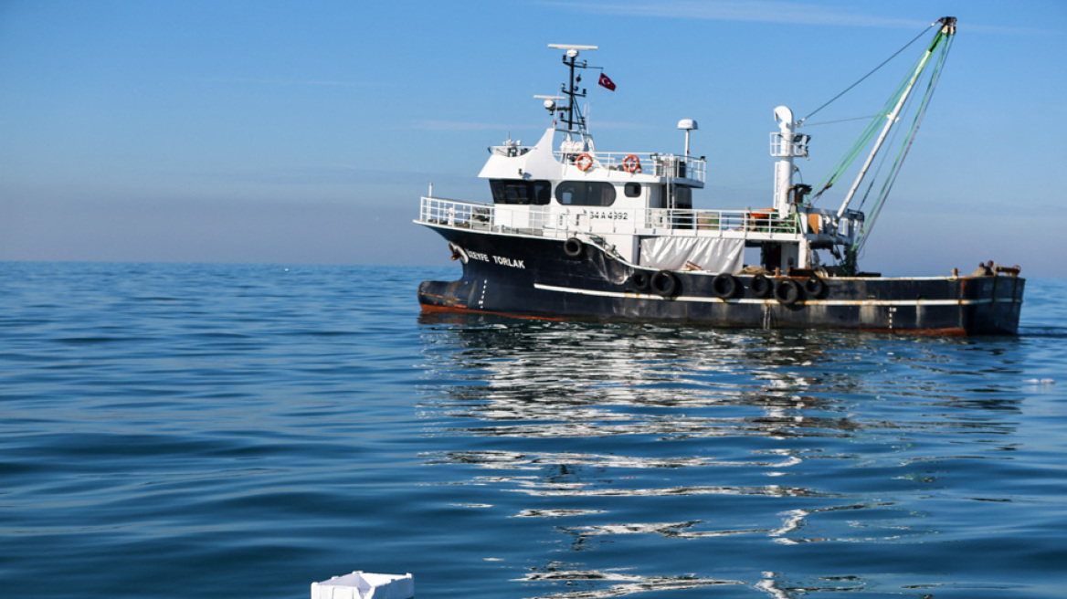 ΥΠΕΞ: Διάβημα στην Άγκυρα για παράνομη αλιεία εντός των ελληνικών χωρικών υδάτων