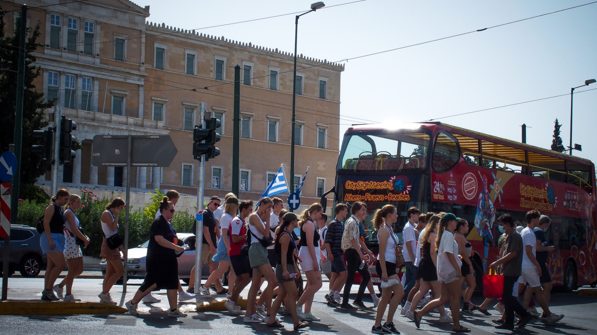 Καιρός: Στους 34 βαθμούς σήμερα - Απότομη πτώση της θερμοκρασίας τις επόμενες ημέρες