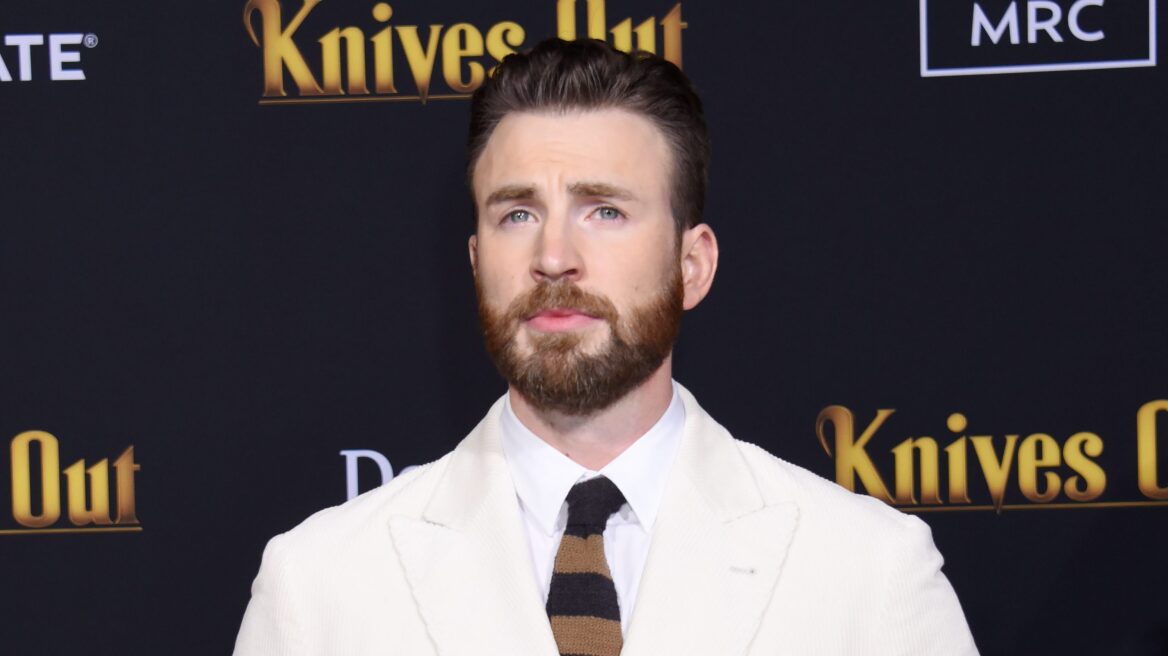 Chris Evans: To Twitter έχει πάθει εμμονή με τα... νέα μαλλιά του