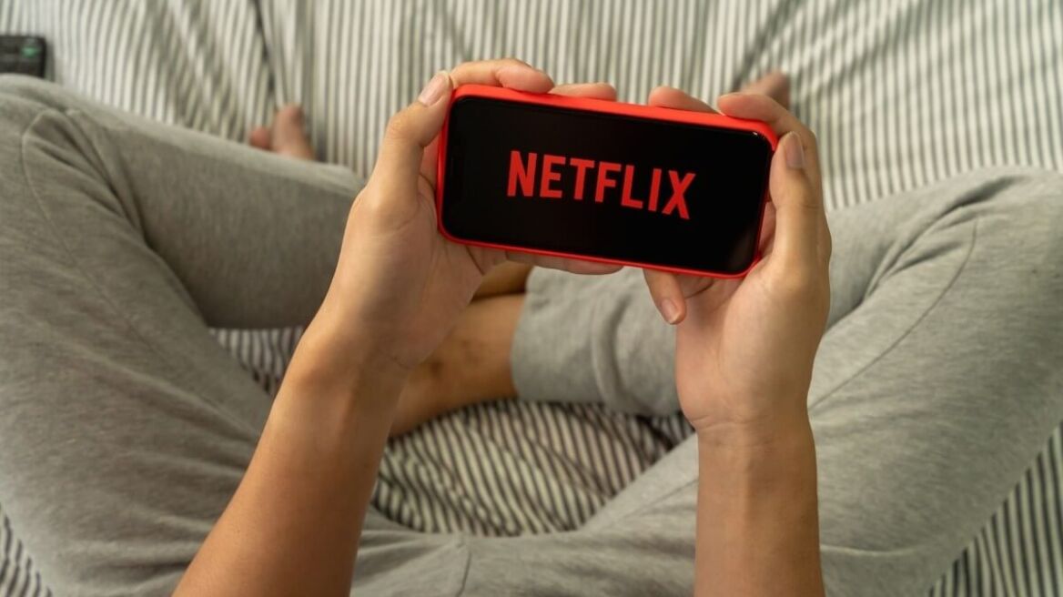 Netflix: Αυτή είναι η νέα σειρά που σαρώνει παγκοσμίως