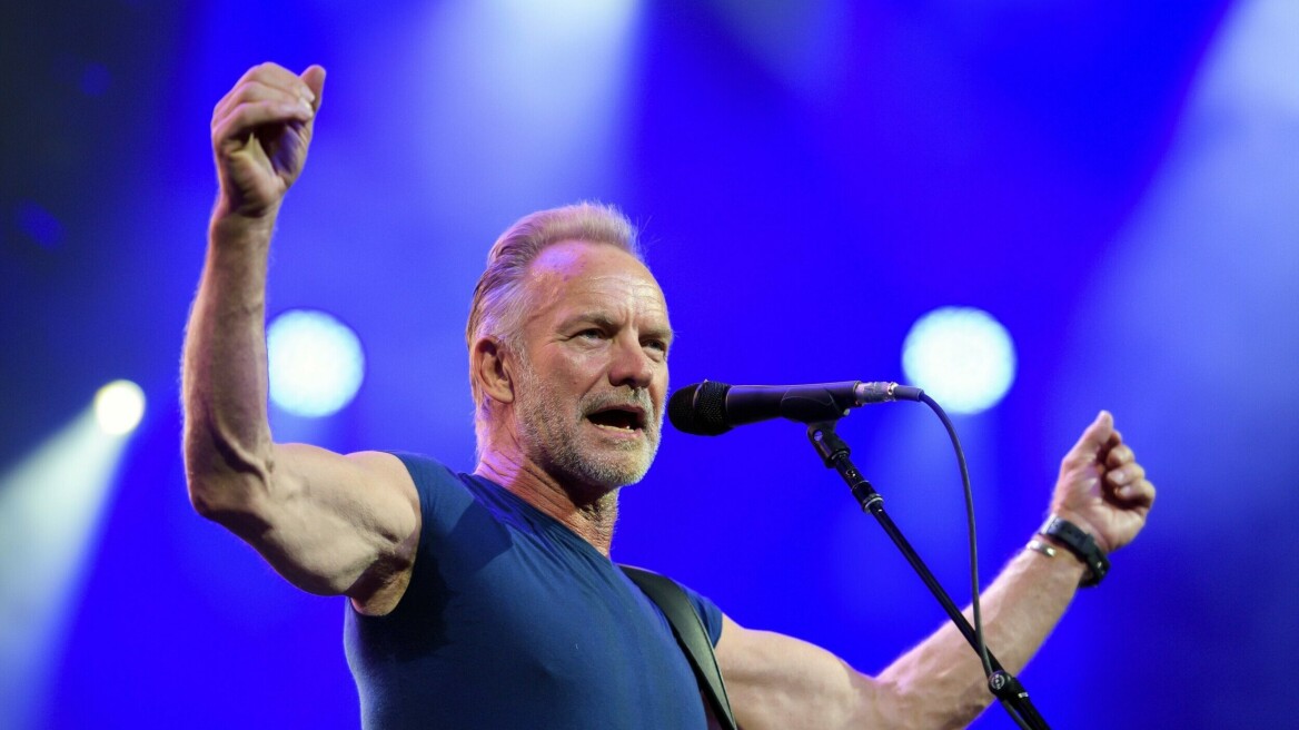 Sting: Γιόρτασε τα 70ά γενέθλιά του με τον Έρικ Μπάρντον, κάτω από το φως του Παρθενώνα 