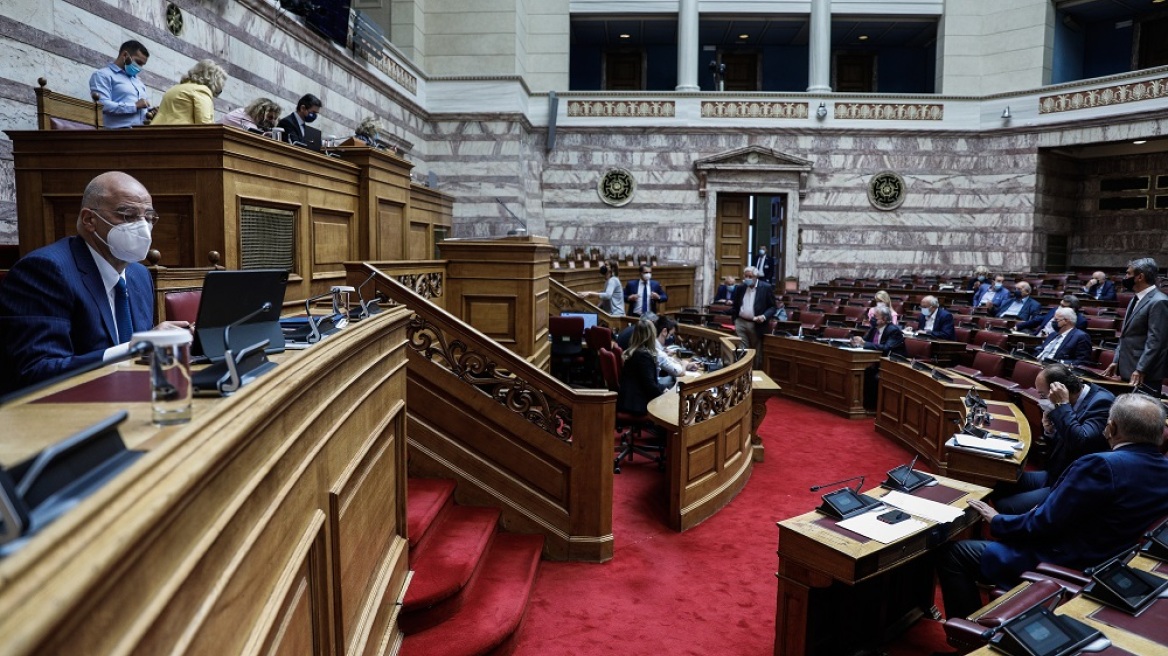 Βουλή: Με ένταση ξεκίνησε η συζήτηση της αμυντικής συμφωνίας Ελλάδας – Γαλλίας – Δείτε live