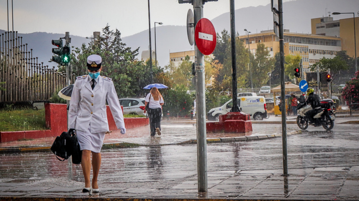 Κακοκαιρία «Αθηνά»: Καταιγίδες, χαλαζοπτώσεις και θυελλώδεις άνεμοι - Δείτε πού θα είναι έντονα τα φαινόμενα