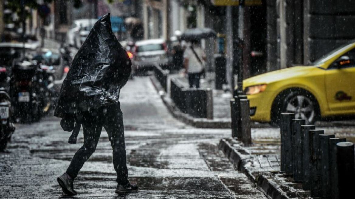 Meteo: Προειδοποίηση για ισχυρές βροχές και καταιγίδες στις πυρόπληκτες περιοχές