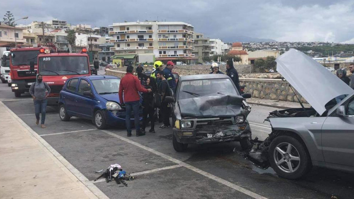 Τροχαίο στην Κρήτη: Καραμπόλα έξι οχήματων στον Περιφερειακό του Ρεθύμνου