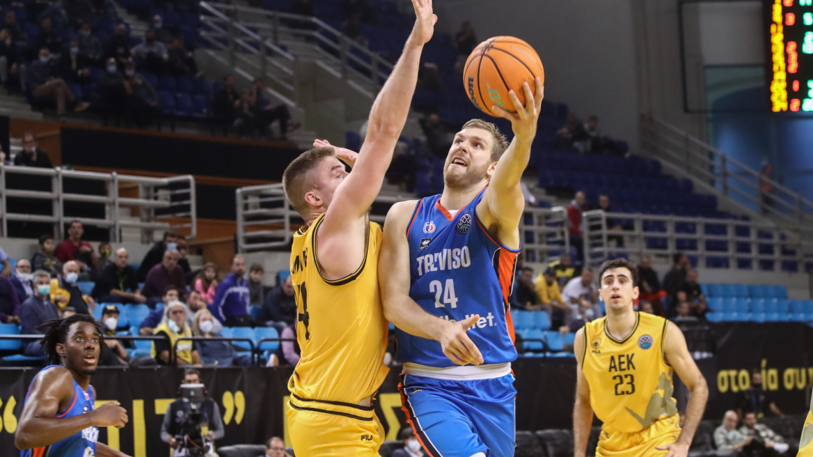 Basketball Champions League, ΑΕΚ - Τρεβίζο 77-92: Ο απίθανος Χένρι Σιμς διέλυσε το όνειρο ανατροπής