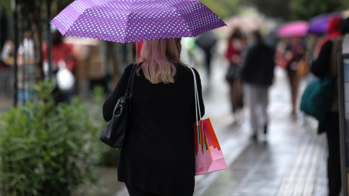 Καιρός: Tοπικές βροχές σήμερα στα κεντρικά και νότια - Δείτε τι καιρό θα κάνει την 28η Οκτωβρίου