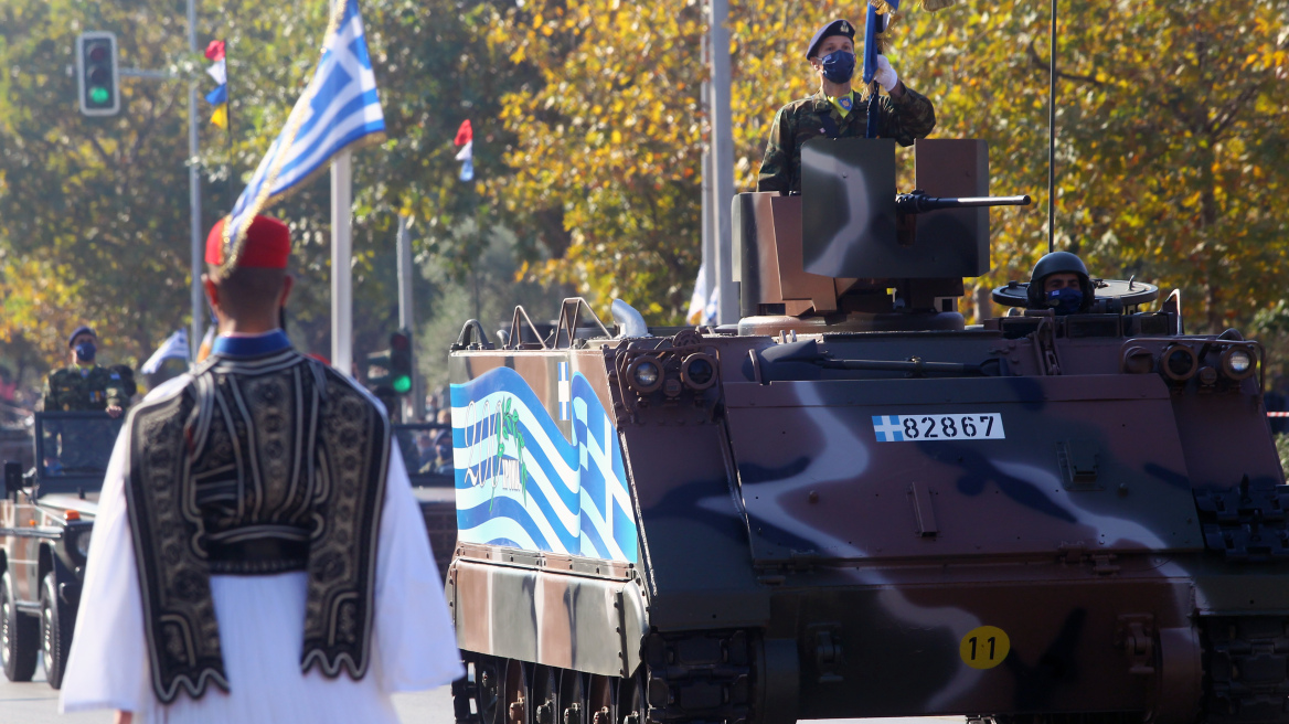 Μεγαλειώδης και συγκινητική η παρέλαση για την 28η Οκτωβρίου στη Θεσσαλονίκη – Δείτε βίντεο και εικόνες