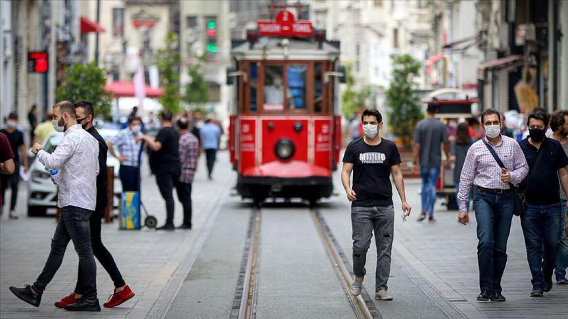 Η πανδημία «σαρώνει» την Τουρκία: 27.000 νέα κρούσματα και 210 θάνατοι σε ένα 24ωρο