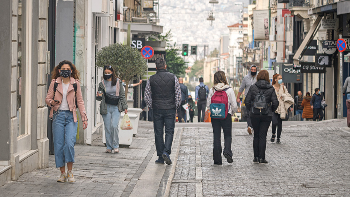 Στα 3.643 τα νέα κρούσματα - 392 οι διασωληνωμένοι, 55 θάνατοι