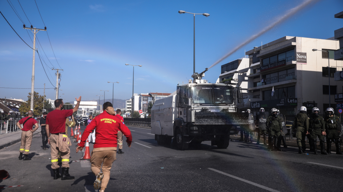 Έρευνα στην Αστυνομία για τον τραυματισμό του εποχικού πυροσβέστη στη διαδήλωση της Κηφισίας