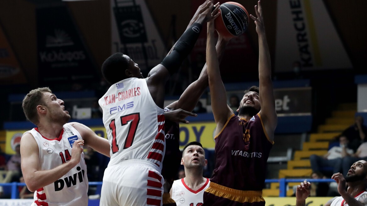 Stoiximan Basket League, Περιστέρι-Ολυμπιακός 67-93: Στα «κόκκινα» και στο πρωτάθλημα